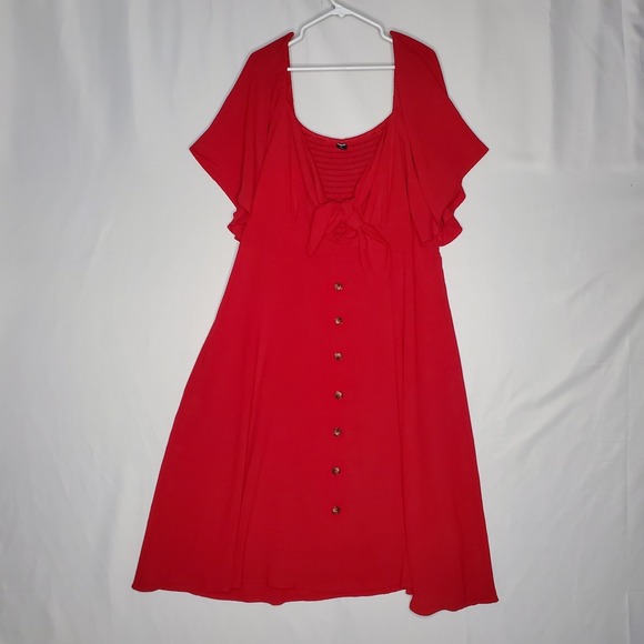 BloomChic Dresses & Skirts - Bloomchic Dress 3XL Red Smocked Flutter Sleeve Button Tie Front Holiday Whimsy